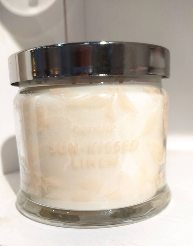 Świeca sojowa zapachowa Partylite Sun Kissed Linen 3 knotowa czas palenia 45h